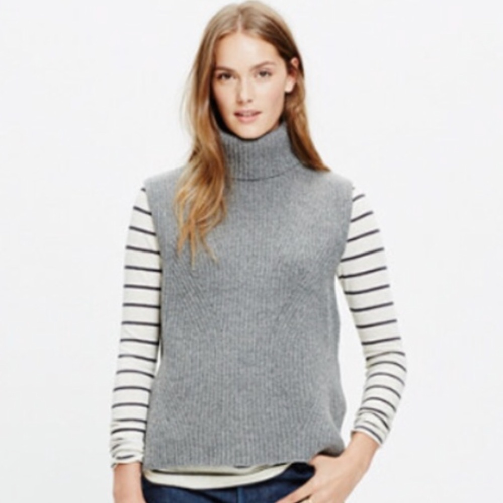 Contour Layering Turtleneck